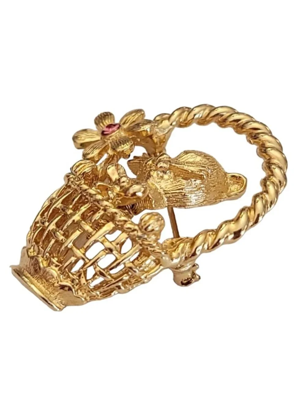 Trifari TM Gold Tone Cat On Basket Trembler Brooch Pin, Signed K547